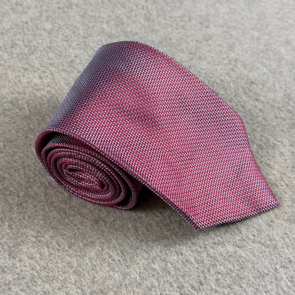 Vintage Brooks Brothers Mens Silk Tie Burgundy Blue Micro Pattern USA 56x3.6"